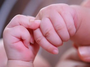 Chữa lành đứa trẻ bên trong và đối diện với tổn thương tuổi thơ